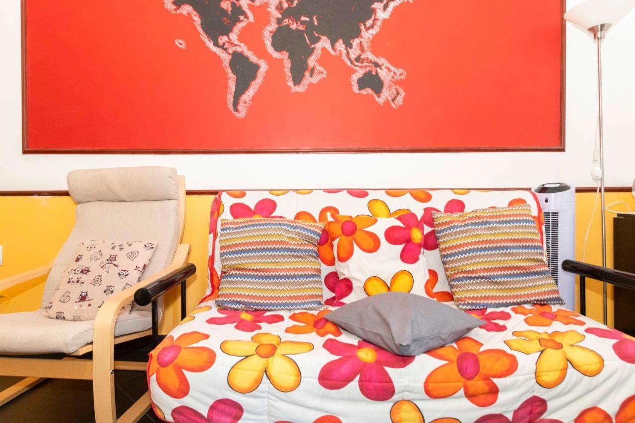 Colourful & Cozy Apartment Cenisia トリノ エクステリア 写真