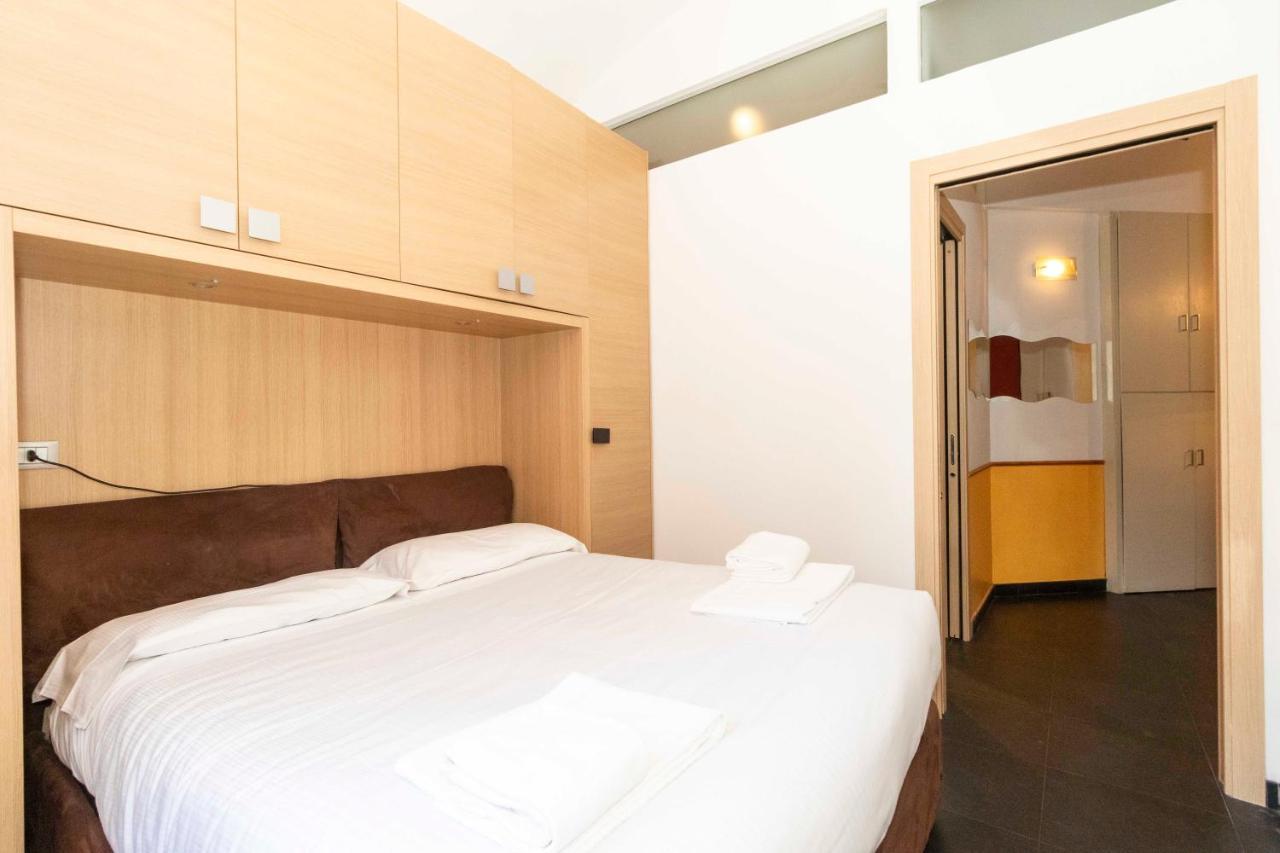 Colourful & Cozy Apartment Cenisia トリノ エクステリア 写真